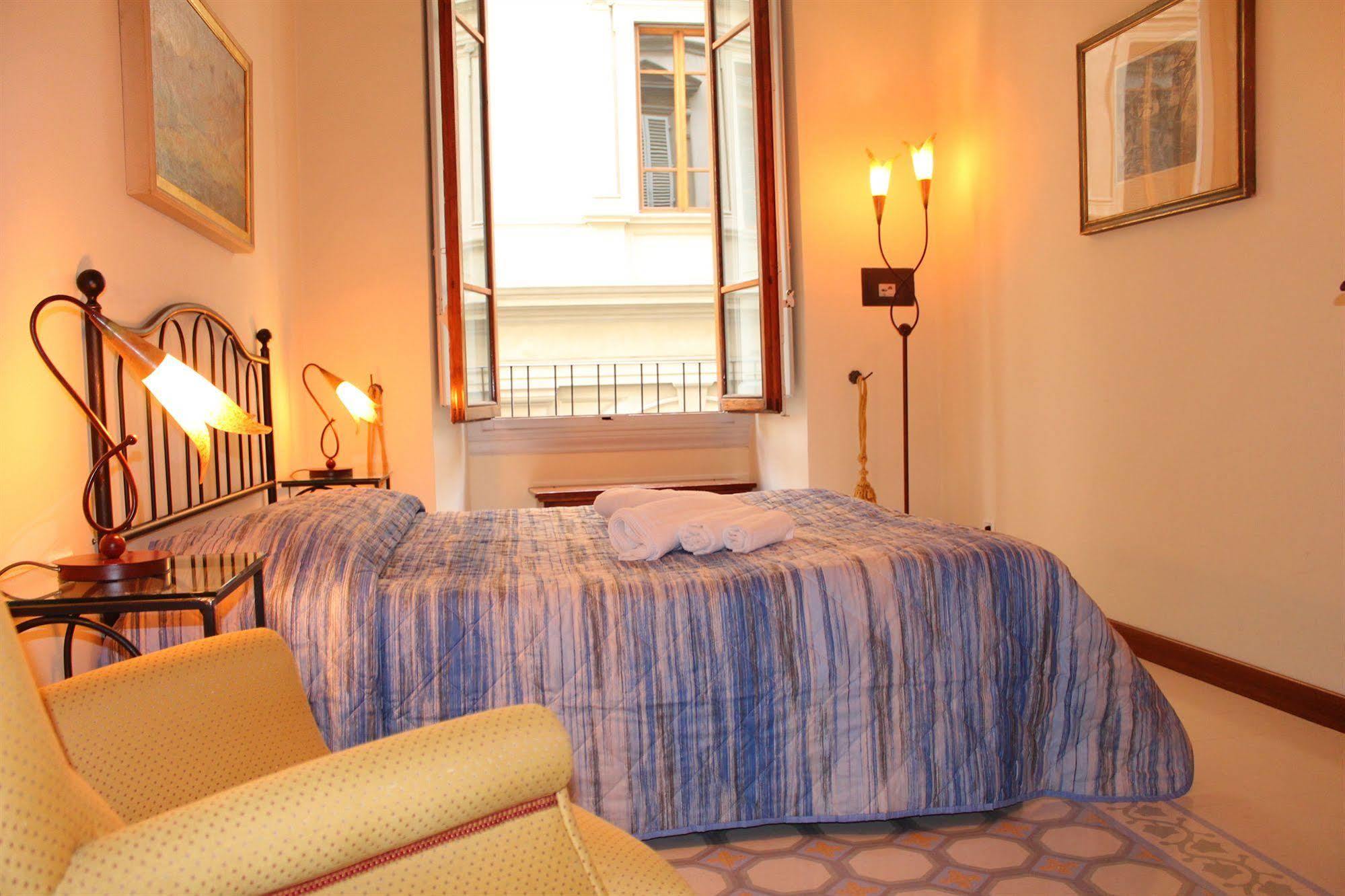 Via Roma Suites Florenz Exterior foto